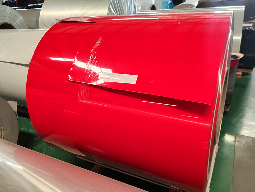 Bobina de aluminio recubierta de color PVDF02